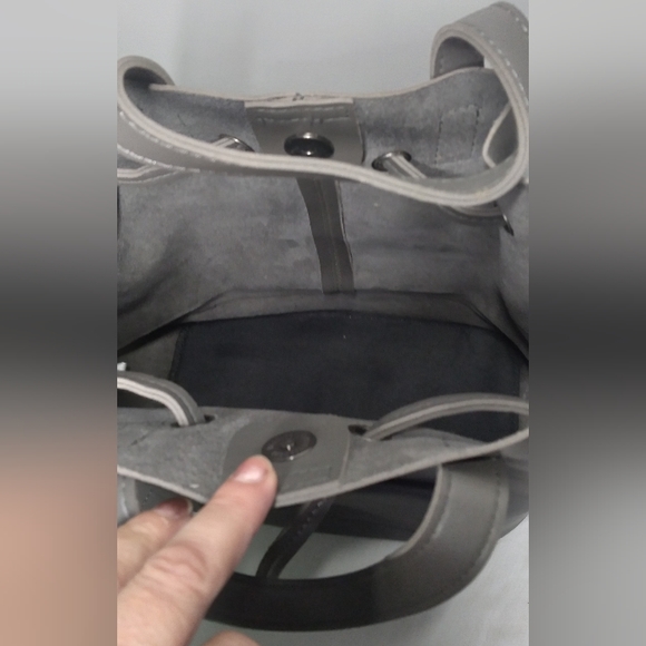 Backpack - Picture 6 of 8